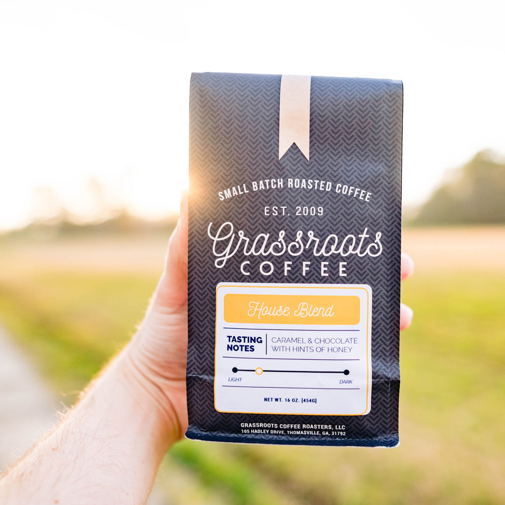 https://grassrootscoffee.com/cdn/shop/products/HouseBlend_76b29fbe-c096-4e8e-8a50-1702cbfb00bb_1200x.jpg?v=1620836572